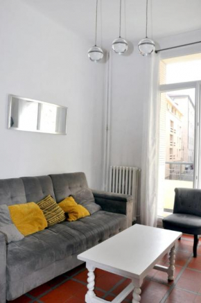 Bright apartment close to city centre